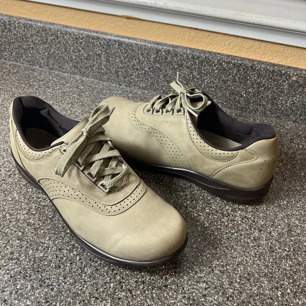 SAS Tripad Be Happy Walk Easy Shoes Brown Nubuck Lace Up Low Top Womens Sz 10.5N